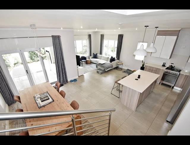 3 BEDROOM TOWNHOUSE FOR SALE IN SANDOWN